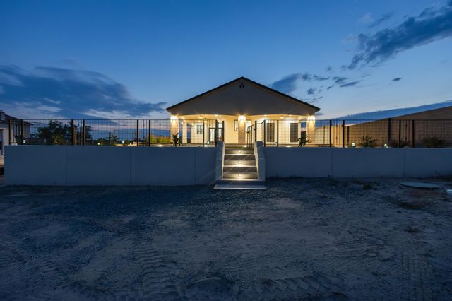 1016 10TH Street SE, Rio Rancho, NM 87124