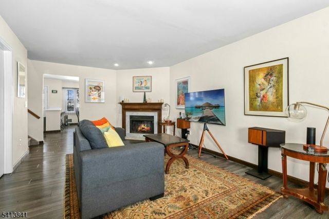 1168 LAKE AVE 6, Clark Twp., NJ 07066