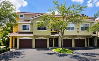 5711 BENTGRASS DRIVE 19-203, Sarasota, FL 34235