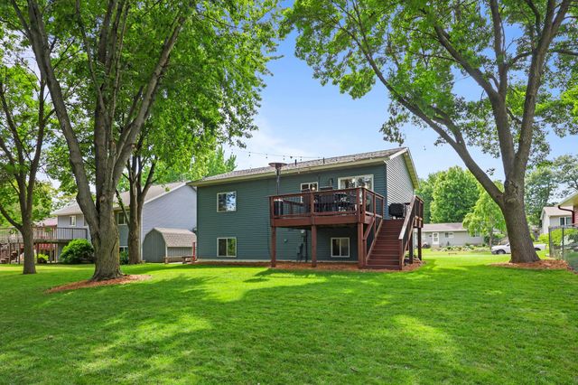 880 Pearl View Drive, Sauk Rapids, MN 56379
