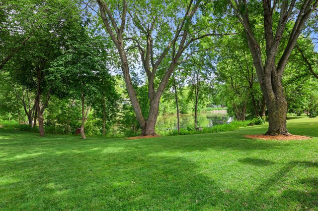 880 Pearl View Drive, Sauk Rapids, MN 56379