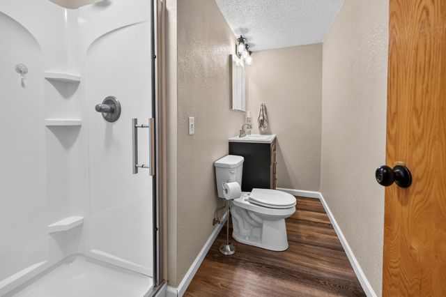 880 Pearl View Drive, Sauk Rapids, MN 56379