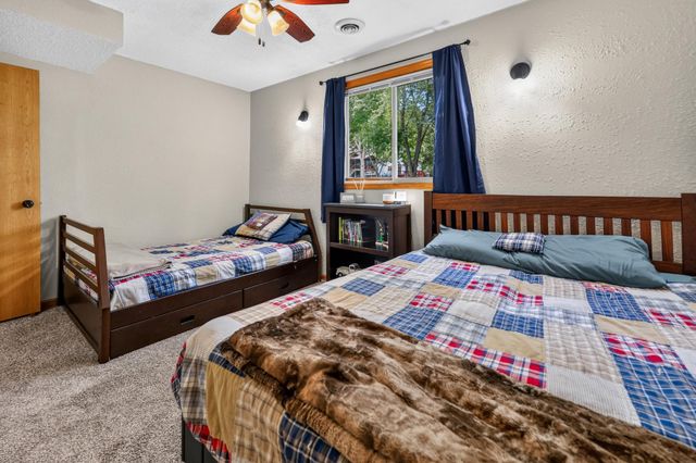 880 Pearl View Drive, Sauk Rapids, MN 56379