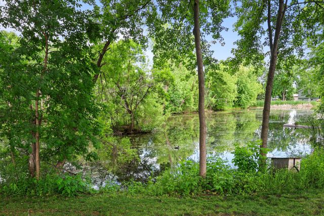 880 Pearl View Drive, Sauk Rapids, MN 56379