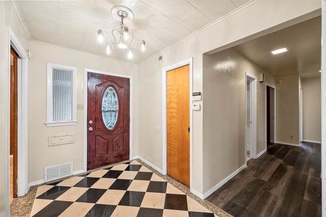 3414 Spruce Valley Lane, Dallas, TX 75233
