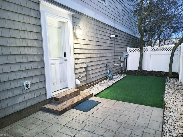 2304 Red Tide RD, Virginia Beach, VA 23451