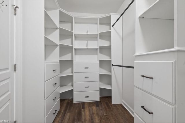 2304 Red Tide RD, Virginia Beach, VA 23451