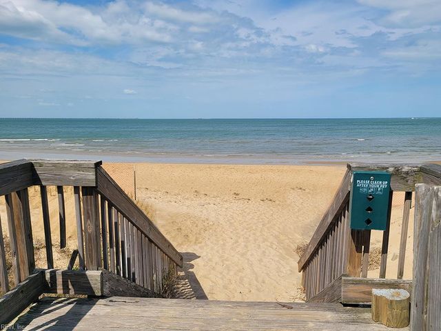 2304 Red Tide RD, Virginia Beach, VA 23451