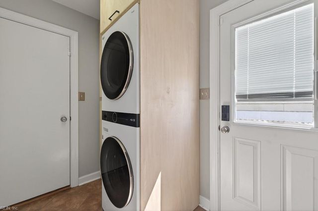 2304 Red Tide RD, Virginia Beach, VA 23451