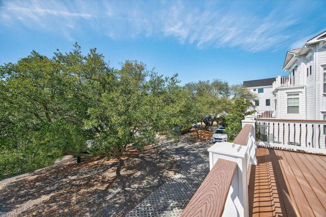 2304 Red Tide RD, Virginia Beach, VA 23451