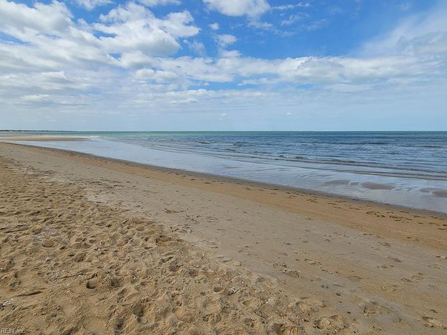 2304 Red Tide RD, Virginia Beach, VA 23451