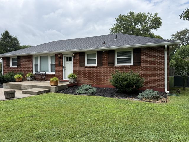 300 Clearview Dr, Smyrna, TN 37167
