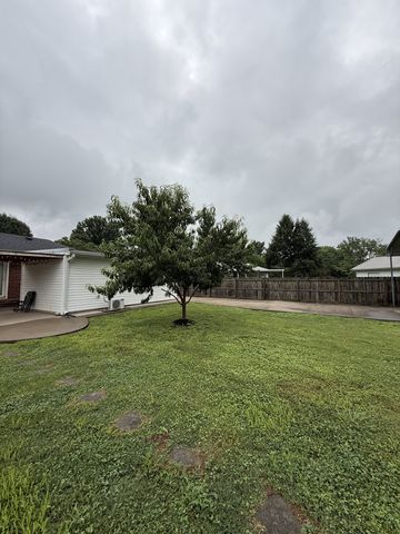 300 Clearview Dr, Smyrna, TN 37167