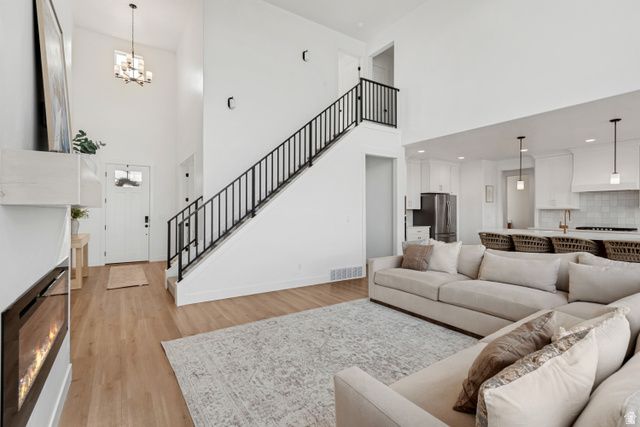 1524 S BARDSLEY WAY, Salem, UT 84653