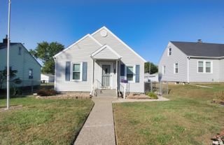 2830 WESTERN Avenue, Davenport, IA 52803