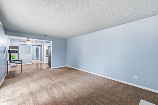 4665 W Ashcroft Avenue, Fresno, CA 93722