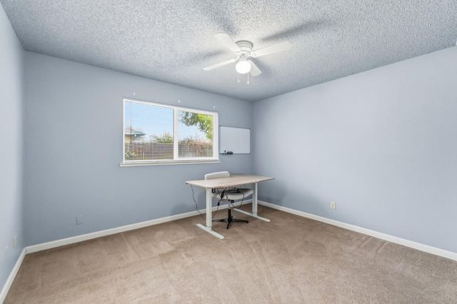 4665 W Ashcroft Avenue, Fresno, CA 93722