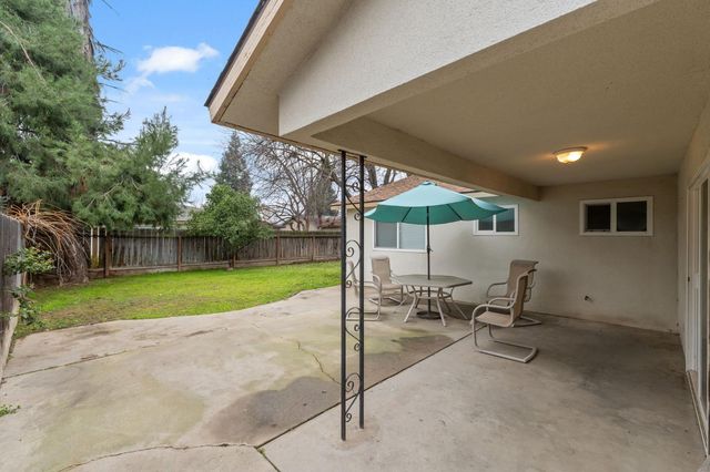 4665 W Ashcroft Avenue, Fresno, CA 93722