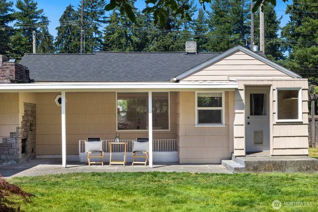 17904 8th Avenue NE, Shoreline, WA 98155