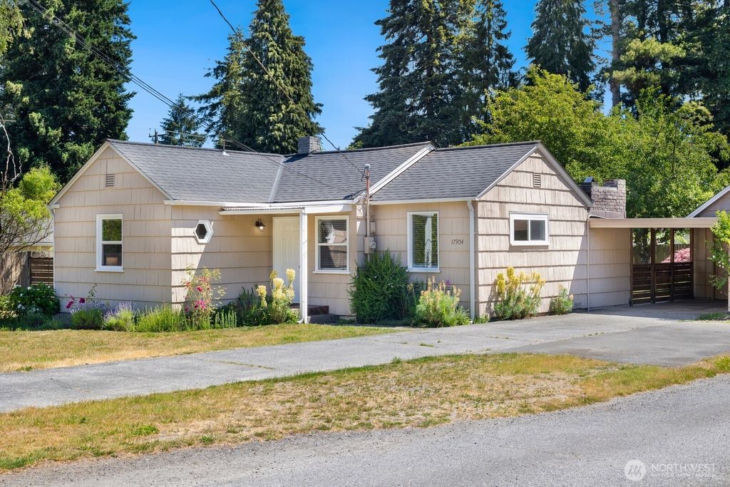 17904 8th Avenue NE, Shoreline, WA 98155