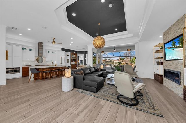 7137 ASHLAND GLEN, Lakewood Ranch, FL 34202