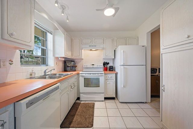 5300 Washington Street 108D, Hollywood, FL 33021