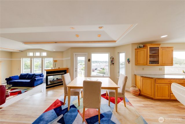837 Shoshone Drive, La Conner, WA 98257