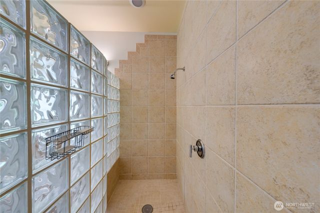 837 Shoshone Drive, La Conner, WA 98257
