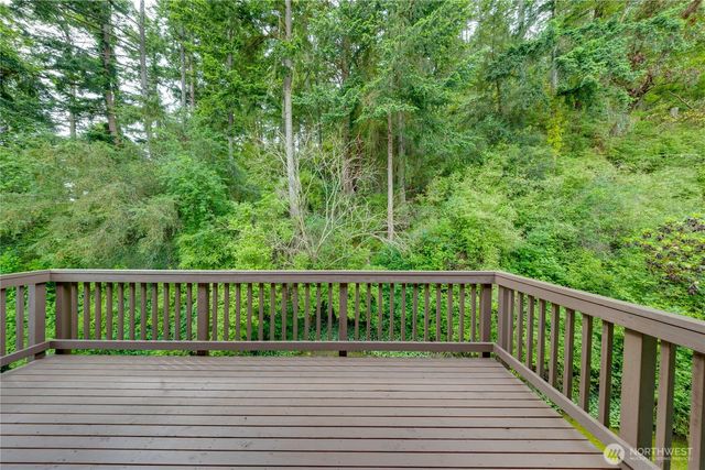837 Shoshone Drive, La Conner, WA 98257