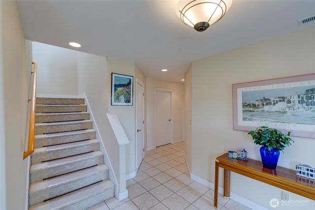 837 Shoshone Drive, La Conner, WA 98257
