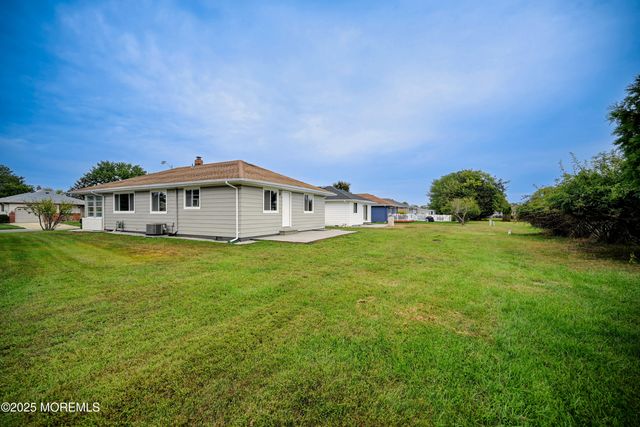 343 Barbados Drive N, Toms River, NJ 08757