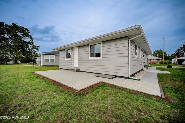 343 Barbados Drive N, Toms River, NJ 08757