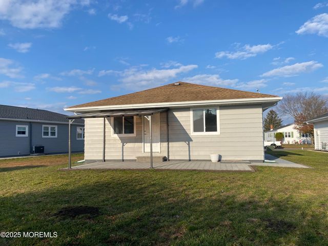 343 Barbados Drive N, Toms River, NJ 08757