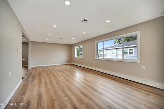 343 Barbados Drive N, Toms River, NJ 08757