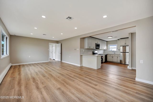 343 Barbados Drive N, Toms River, NJ 08757