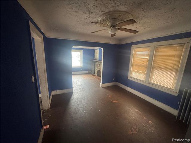 15416 Snowden Street, Detroit, MI 48227