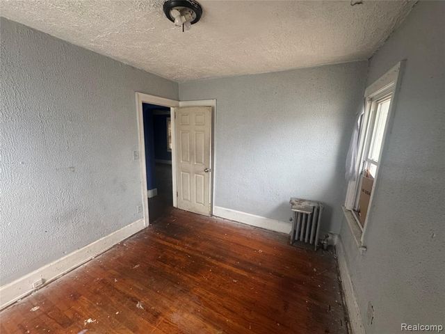 15416 Snowden Street, Detroit, MI 48227