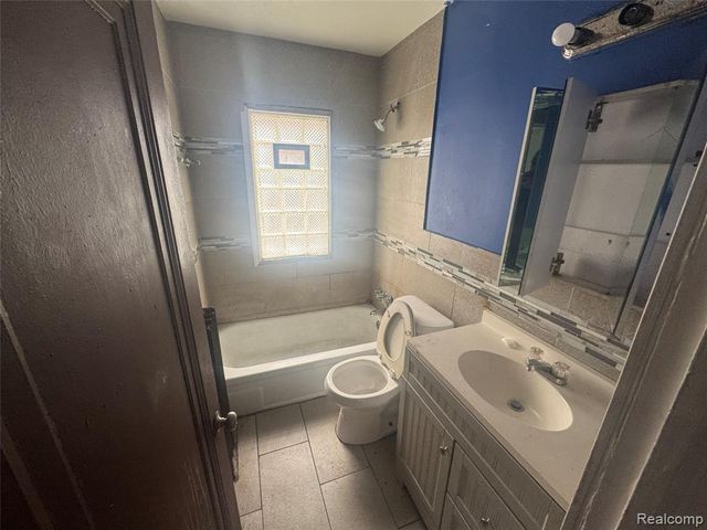 15416 Snowden Street, Detroit, MI 48227