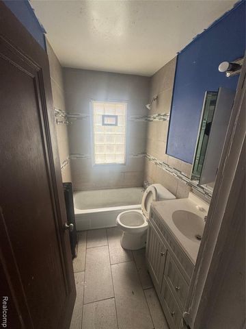 15416 Snowden Street, Detroit, MI 48227