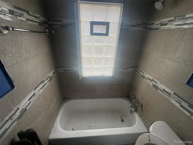 15416 Snowden Street, Detroit, MI 48227