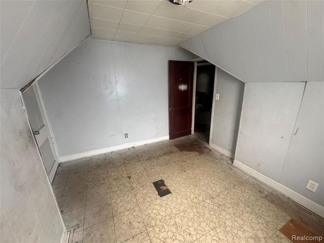 15416 Snowden Street, Detroit, MI 48227