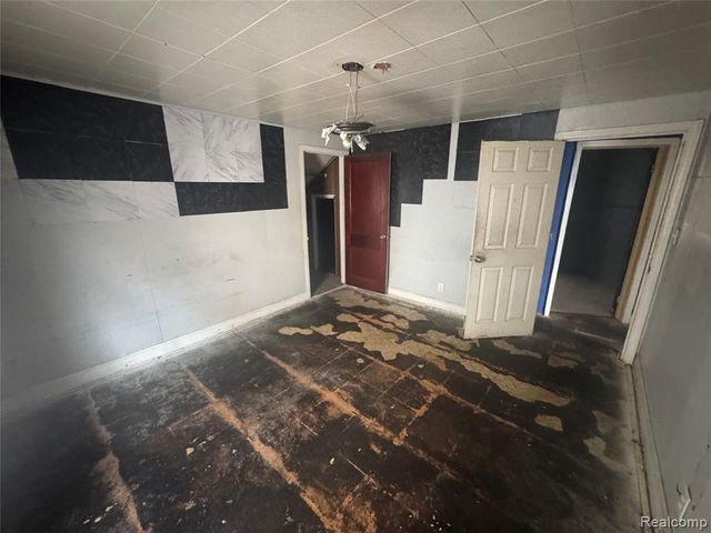 15416 Snowden Street, Detroit, MI 48227