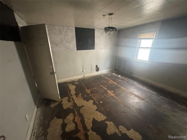 15416 Snowden Street, Detroit, MI 48227