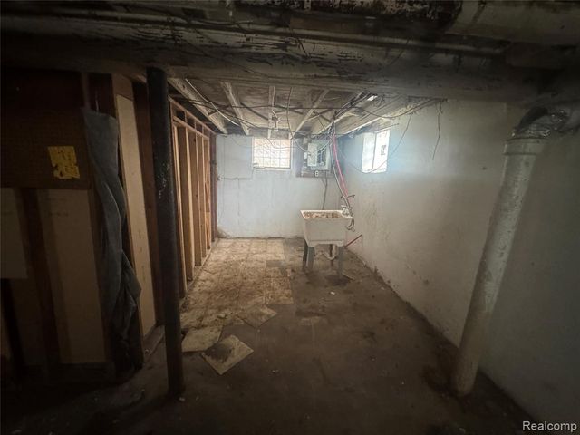 15416 Snowden Street, Detroit, MI 48227