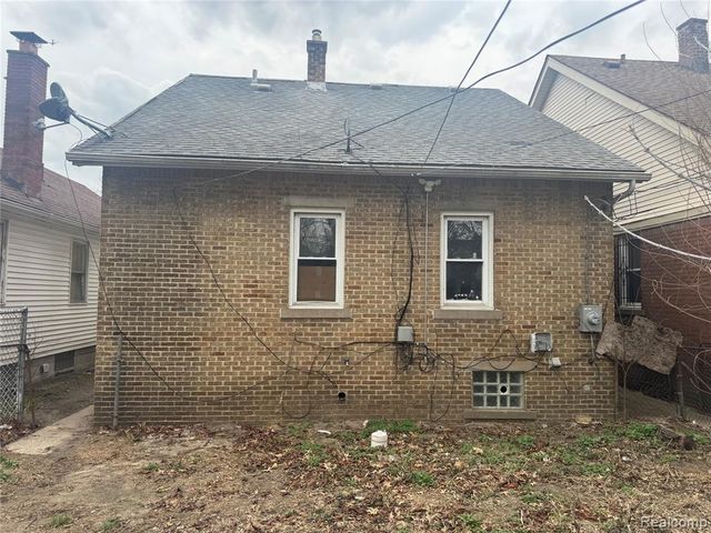 15416 Snowden Street, Detroit, MI 48227