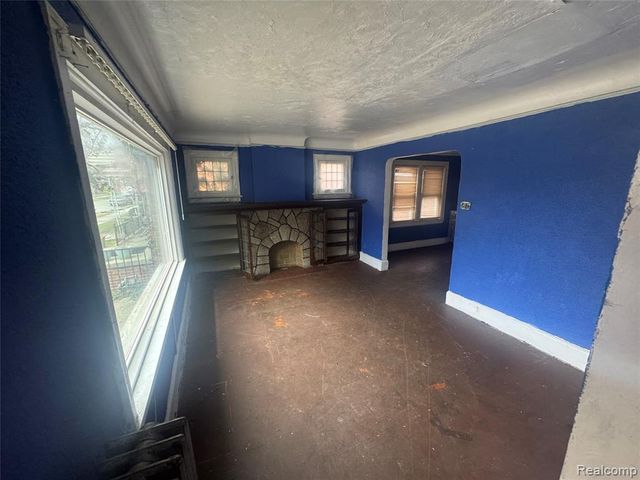 15416 Snowden Street, Detroit, MI 48227