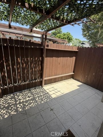 2017 Lovila Lane, Altadena, CA 91001