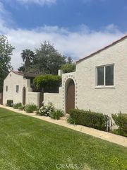 2017 Lovila Lane, Altadena, CA 91001