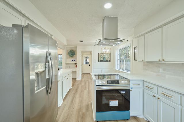 29 Devonshire Drive, Conroe, TX 77304