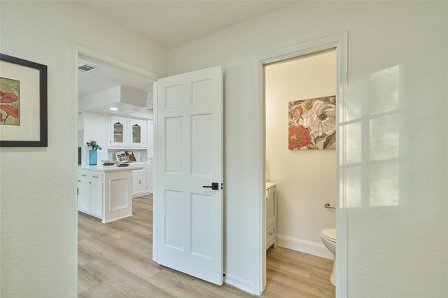 29 Devonshire Drive, Conroe, TX 77304